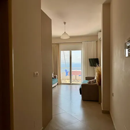 Apartment Majola *
