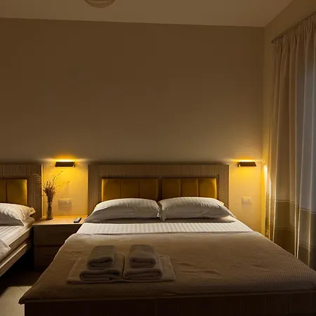 Apartment Majola *