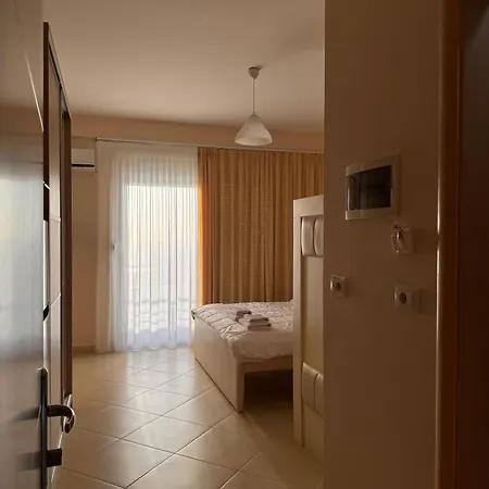 Majola * Sarandë