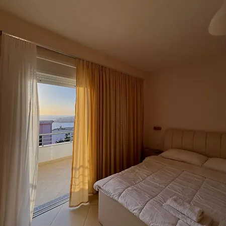 Majola ساراندا